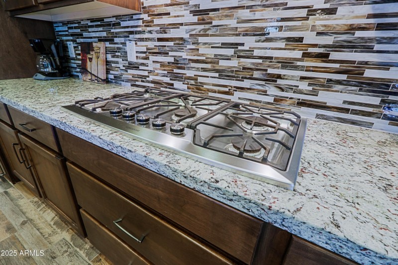 Kitchen 8