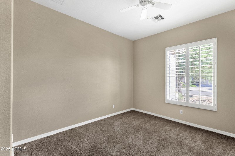 19-web-or-mls-4735-e-azalea-dr