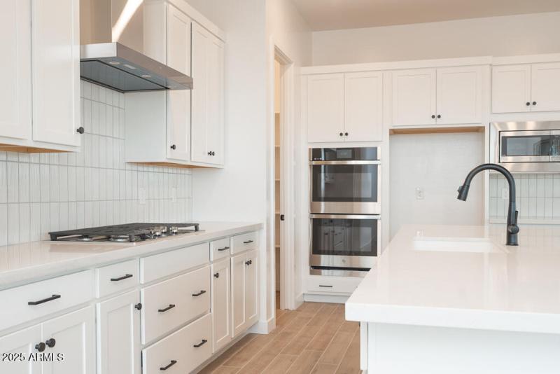 Tri Pointe Terraza 4 - Kitchen-2MLS