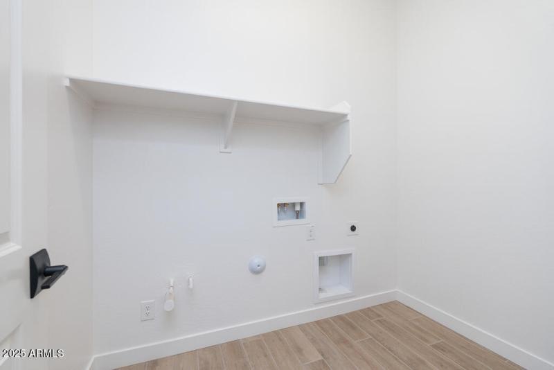 Tri Pointe Terraza 4 - Laundry-1MLS