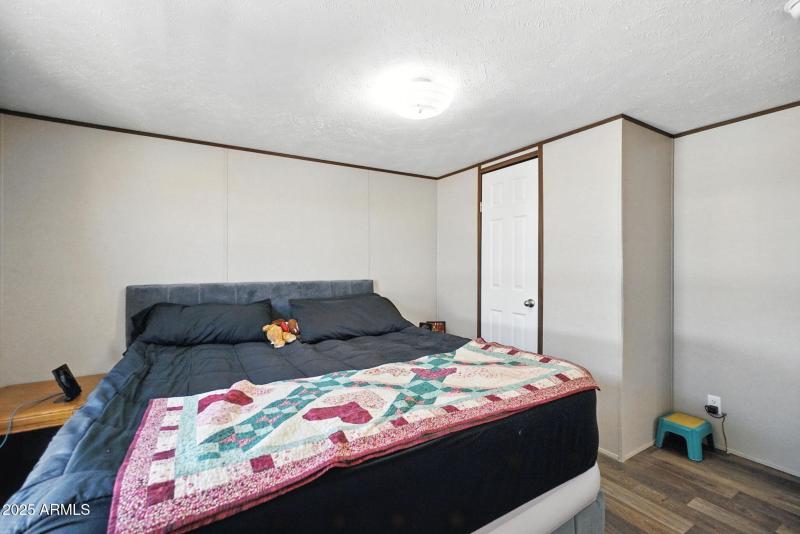 19-web-or-mls-_DSC2954 chris avery