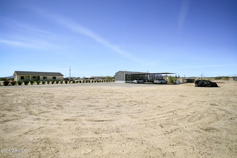 28-web-or-mls-_DSC2994 chris avery