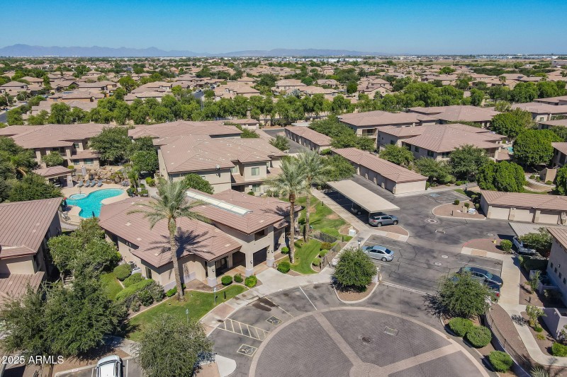 11-web-or-mls-Gilbert-11