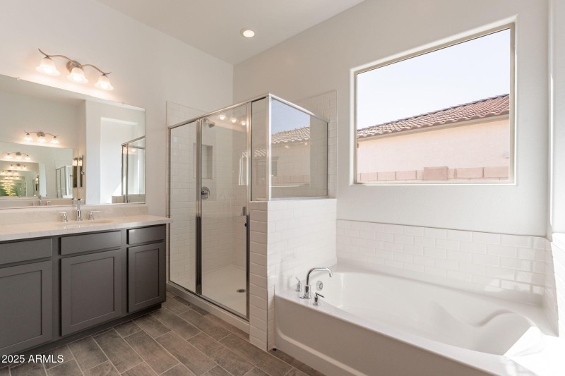 28-web-or-mls-Christy-28