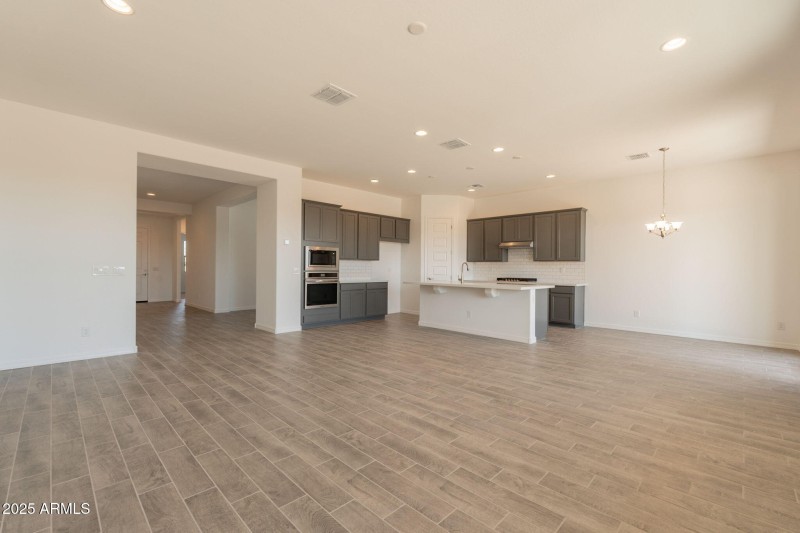 7-web-or-mls-Christy-7