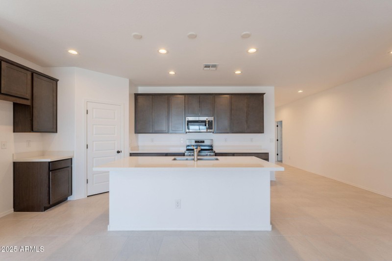 12-web-or-mls-215th-12