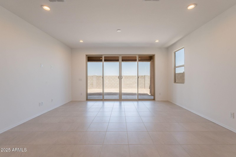 8-web-or-mls-215th-8