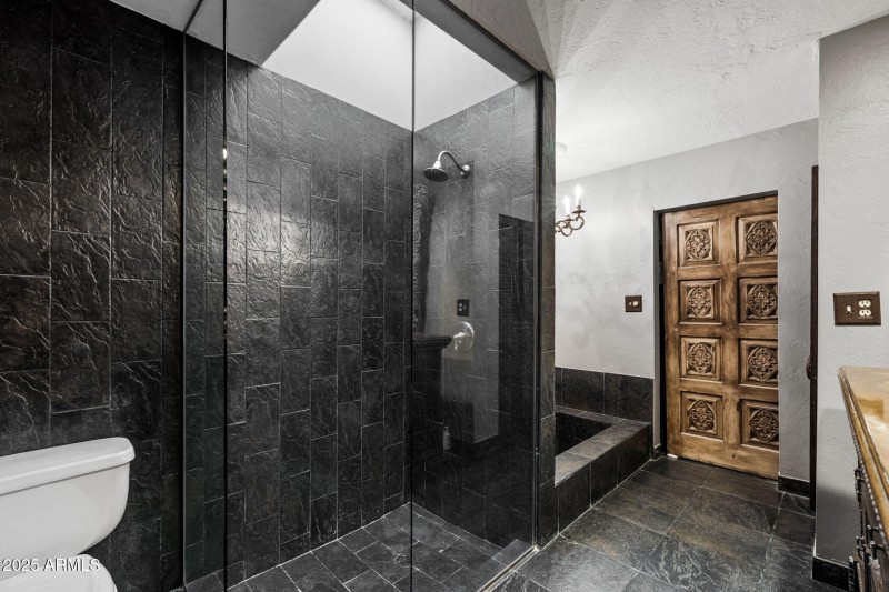 016_1522 E Northern Ave