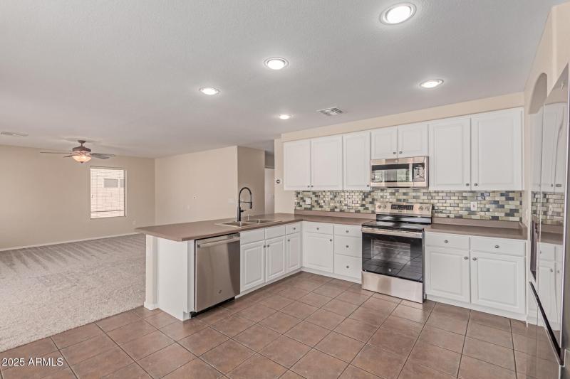 2302 E TORREY PINES PL, Chandler, AZ