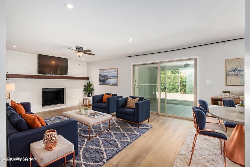 15-Mulberry - Living Room - Modern - 5 (