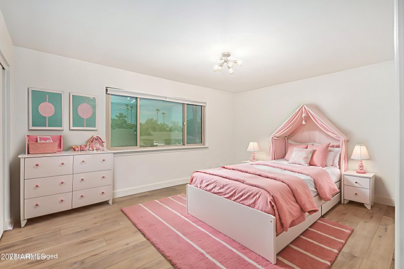 30-Mulberry - Kids Room - Mid-Century Mo