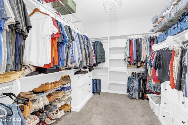 Walk-in Closet