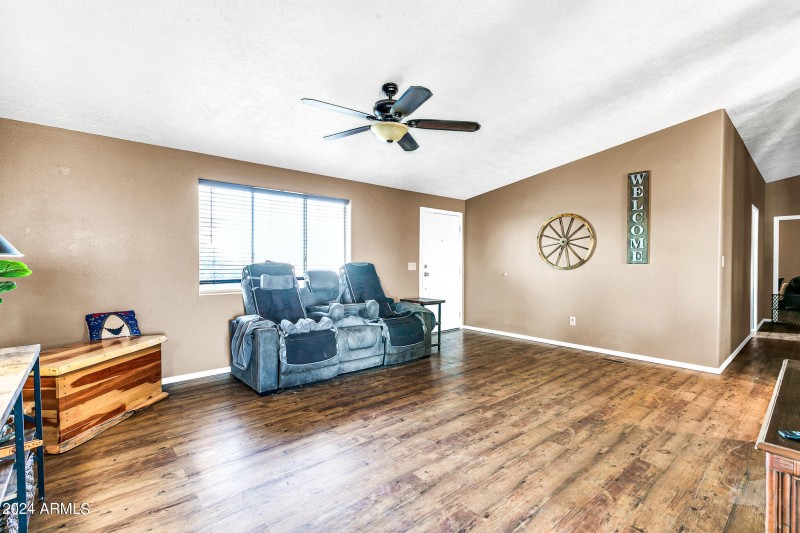 38145 W Palo Verde Dr-9