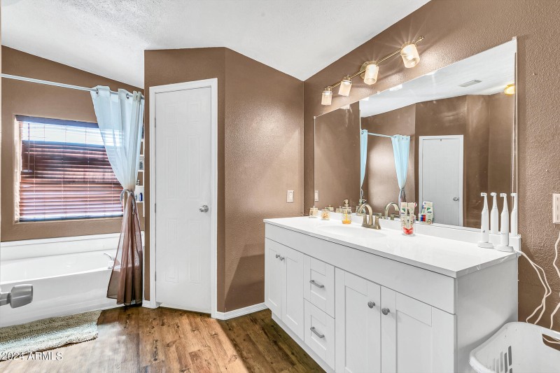 38145 W Palo Verde Dr-25