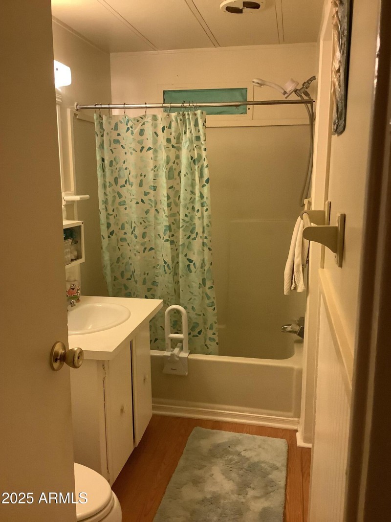 2nd bathroom