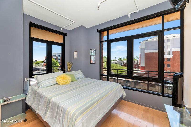 7301 E 3rd Ave-large-014-023-TOD4891-150