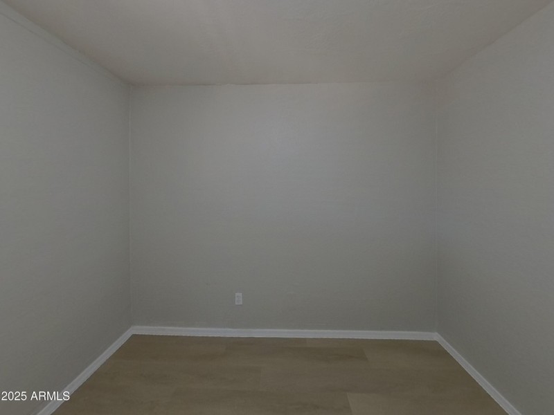 10_pc_b6kvil4UAA_NKA7TikzsX_layout_1