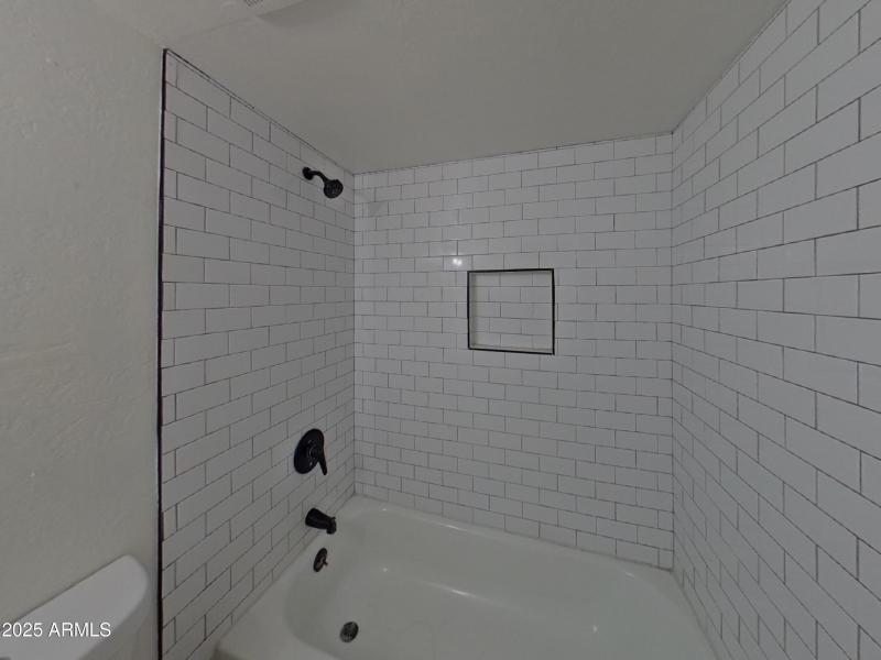 12_pc_3vNEWoj0us_PcARJLGST8_layout_0