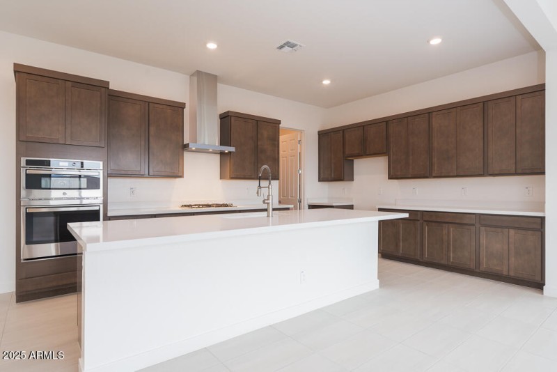 Tri Pointe Soleo 453 - Kitchen-1MLS