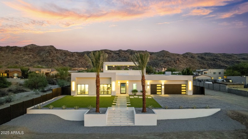 Contemporary Masterpiece