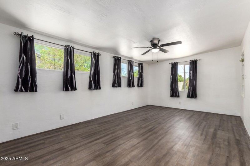 8970B63B-65C9-488A-8066-0268170CC25E