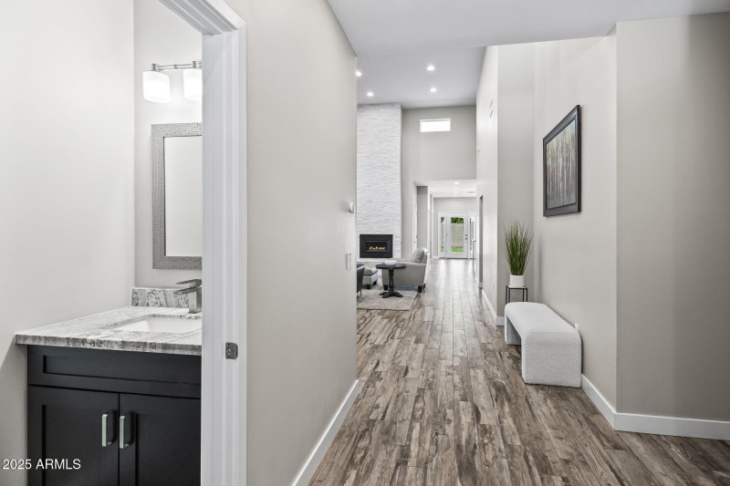 Powder Bath | 2.5 Baths