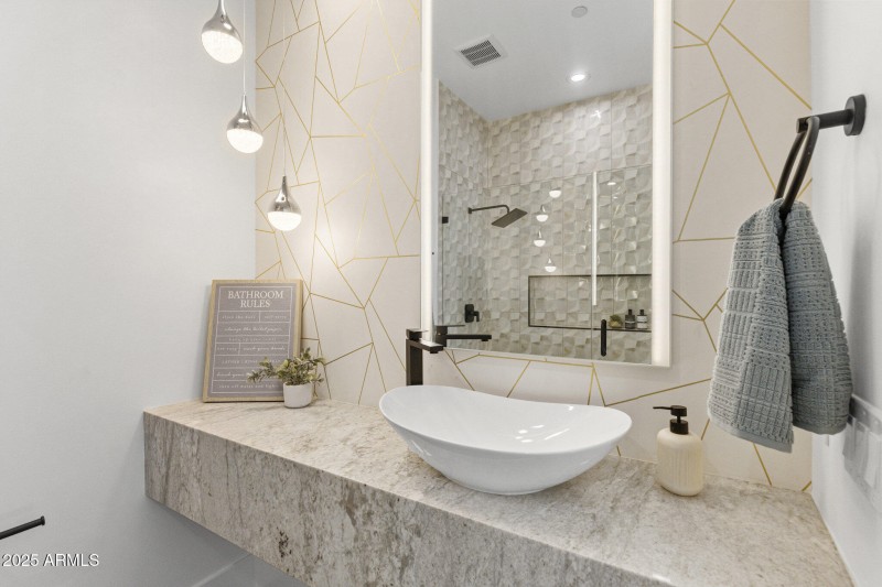 Guest Room 3 Private Bath