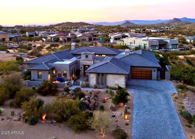 11946 Cavedale Front 1 (1)