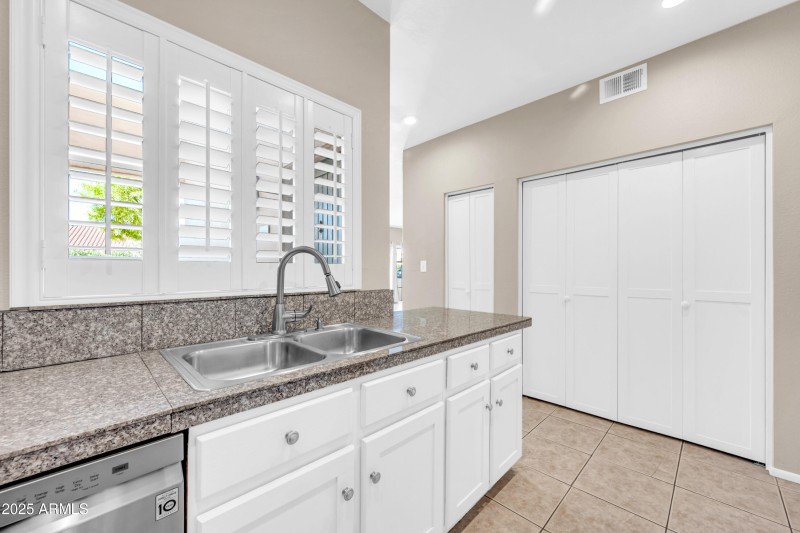 11333 N 92nd St 1034-12