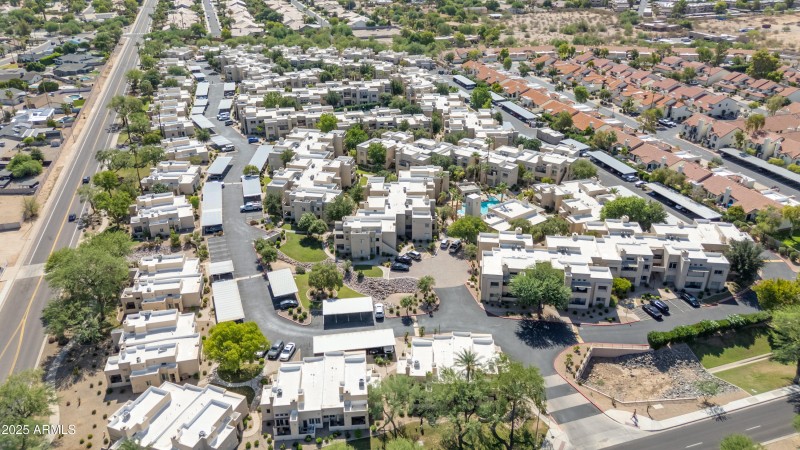 11333 N 92nd-Community-6