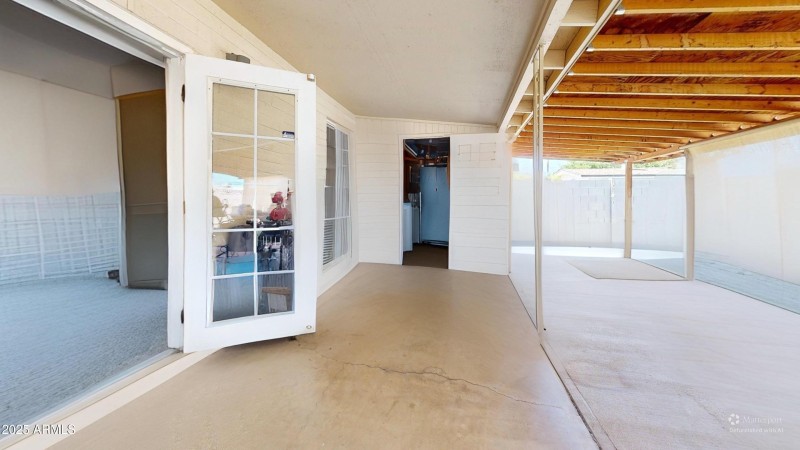PATIO WITH LAUNDRY ROOM