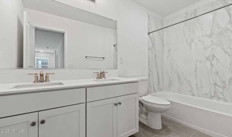 Manor Lot #75 Hall Bath (Large)