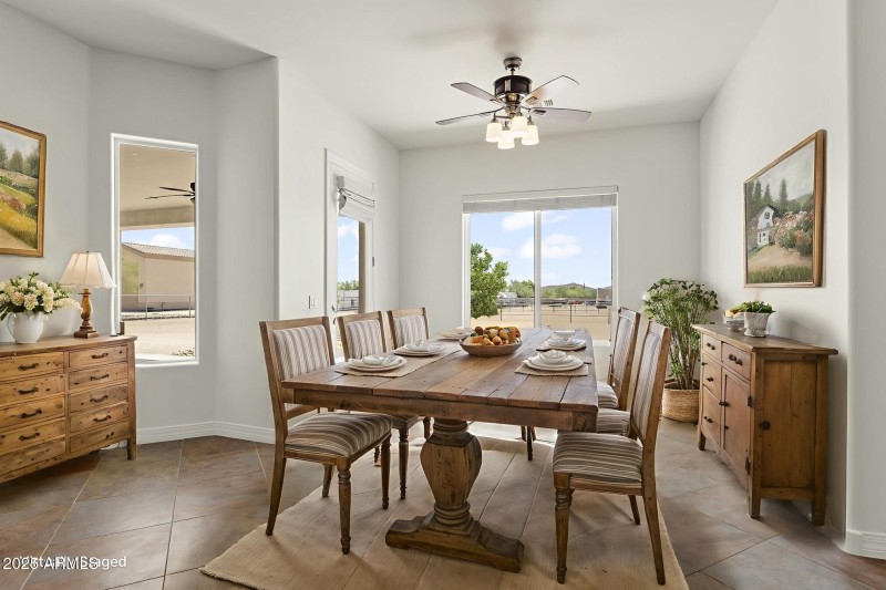 14-5111-Dining-Room-Farmhouse-0-1