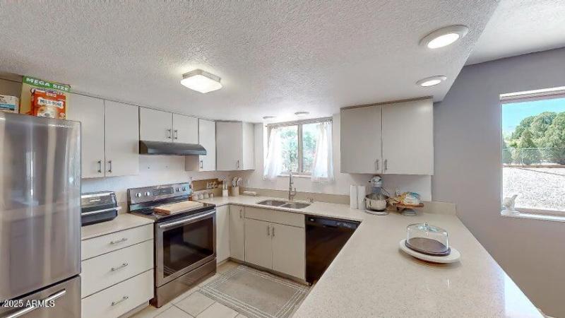 20250504195850932857000000-o