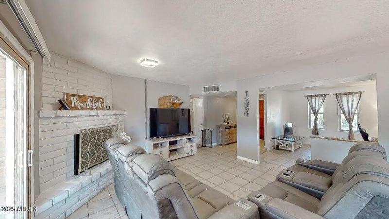 20250504200030349243000000-o