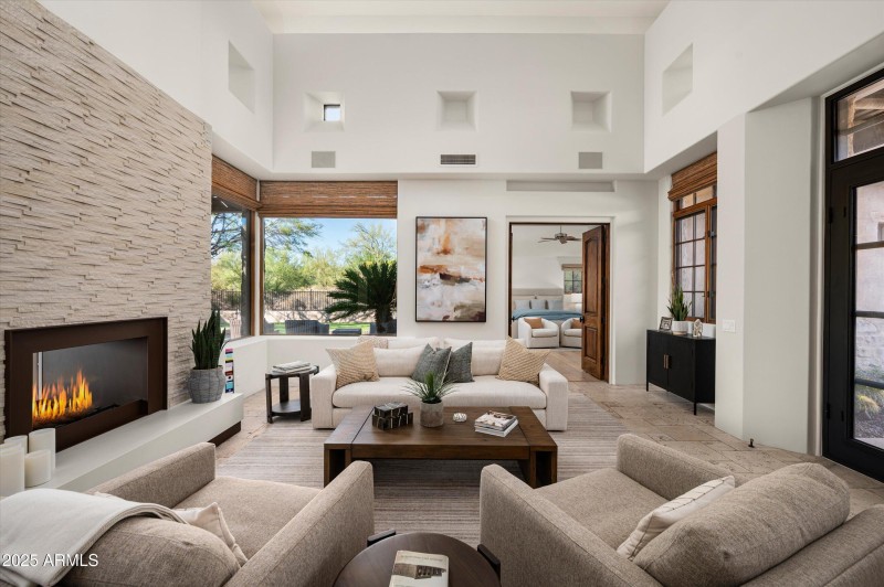 09-10060EBlueSkyDr-9