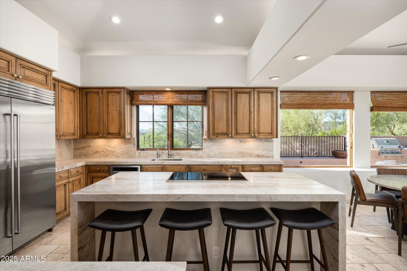 12-10060EBlueSkyDr-12