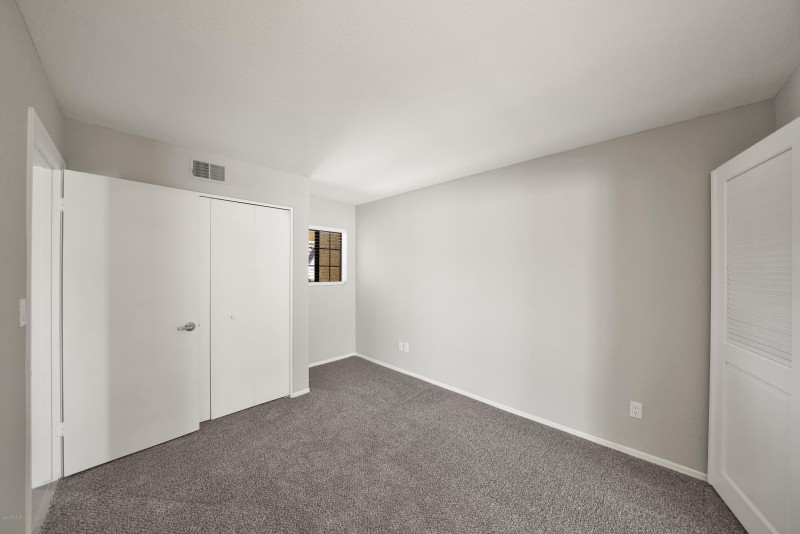 Guest Bedroom/Den/Office