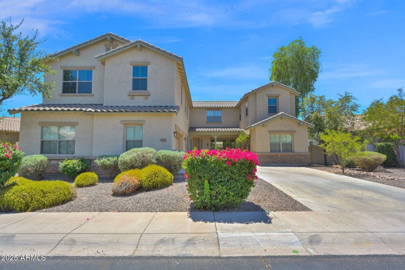 3047 Athena - 02Exterior