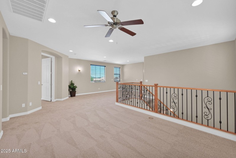 3047 Athena - 23Loft