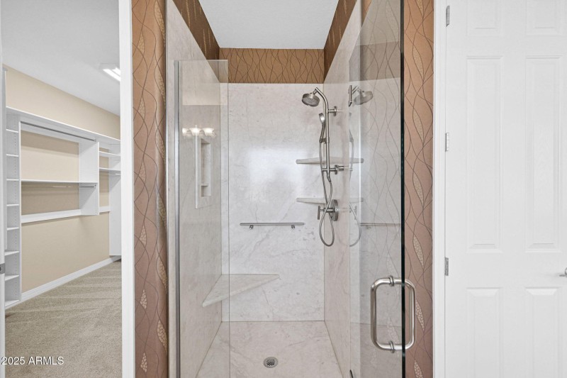 3047 Athena - 29Primary Shower