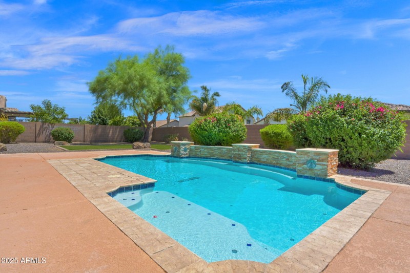 Welcome to 3047 E Athena Ave!