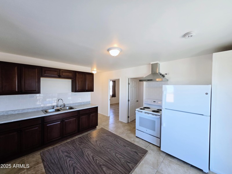 20250730_081027-VSCO