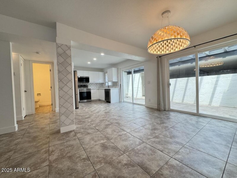 EE135743-E350-4B1B-A32B-14076813CC9F_1_1