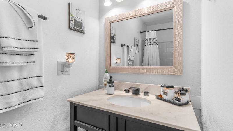 95 S Val Vista Rd (9)