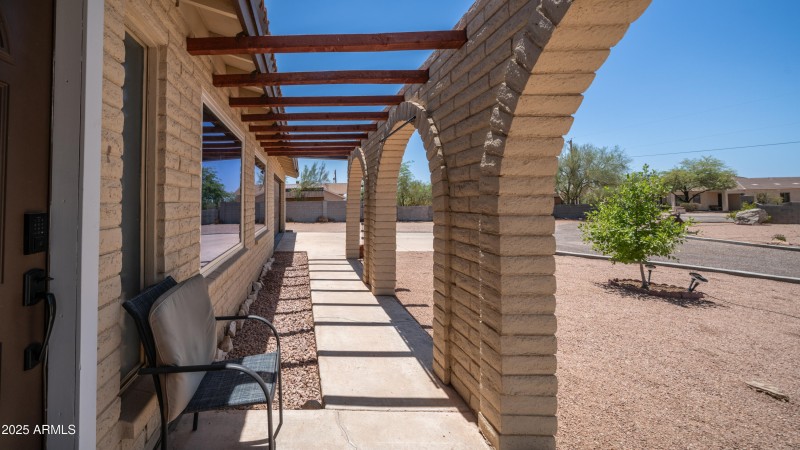 95 S Val Vista Rd Exterior Photos-4