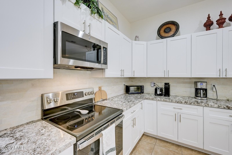 17929 W Buena Vista Dr-13