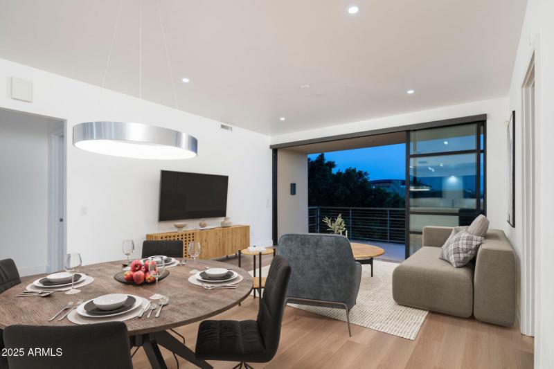 Kierland Plaza Lofts #307