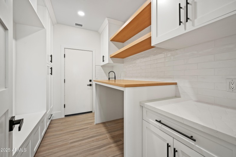 95-24667N116S-ocupix