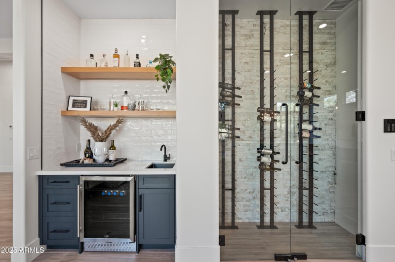 18-24667N116S-ocupix